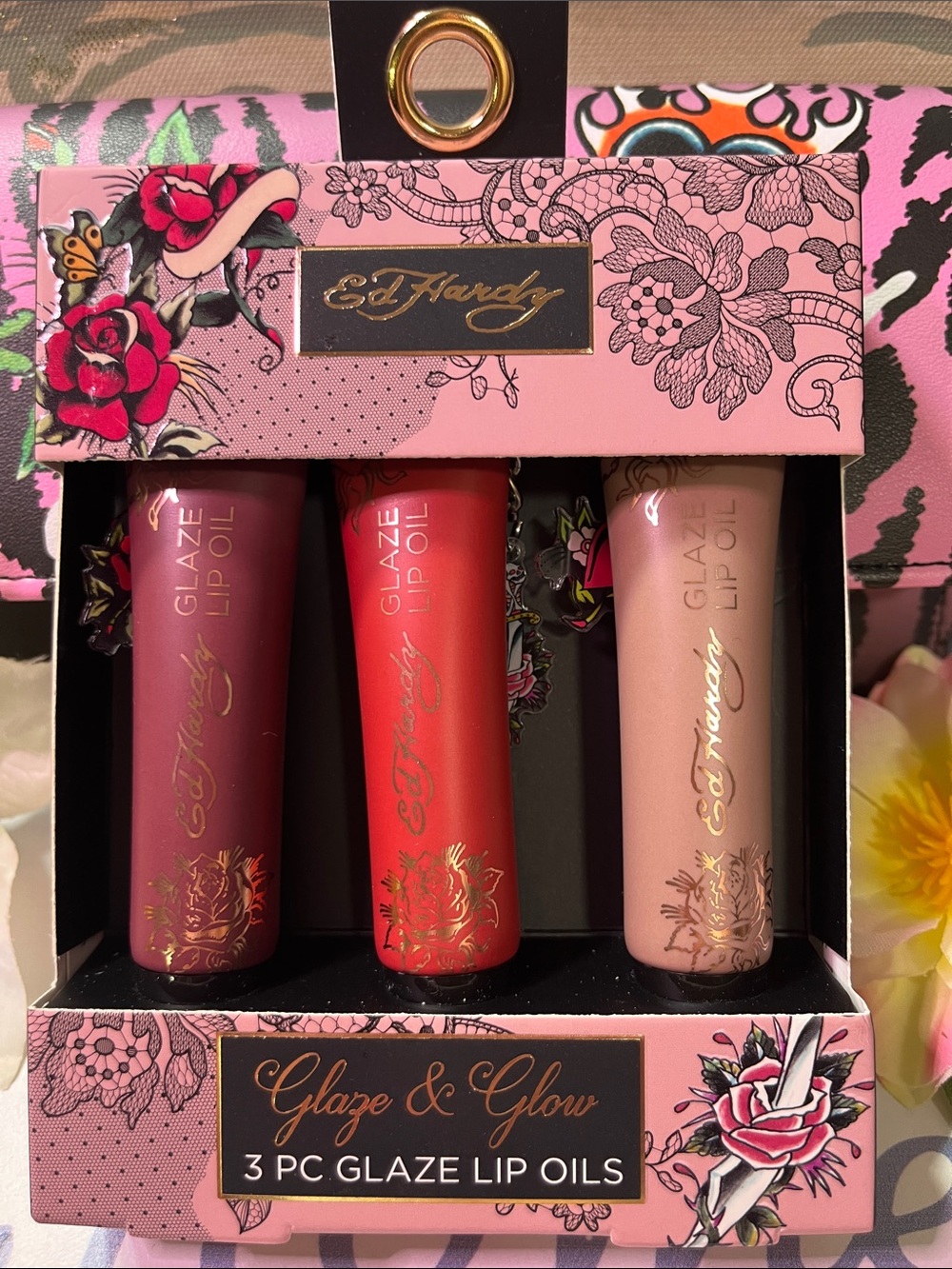 Ed Hardy wallet and Lip Gloss Trio bundle - Picture 3 of 8